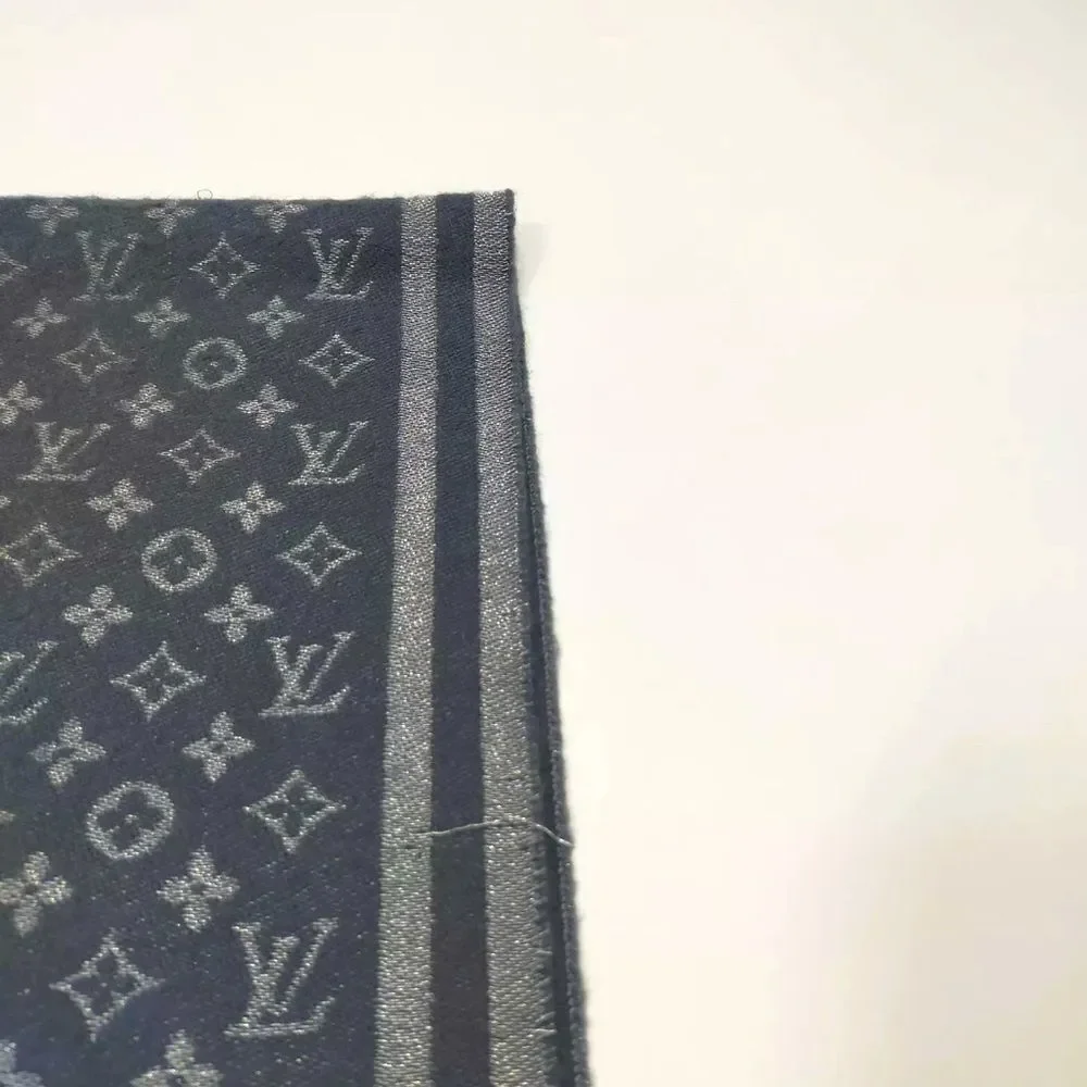 Auth Louis Vuitton Gray Wool Cashmere Blend Monogram Scarf Muffler Neckwarmer - Picture 4 of 9